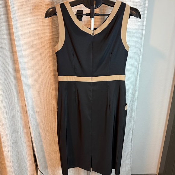 dressbarn Black and Tan Geometric Mini Dress - Picture 2 of 4